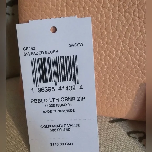 Coach Leather Wristlet. NWT. $88 retail. - Picture 6 of 6